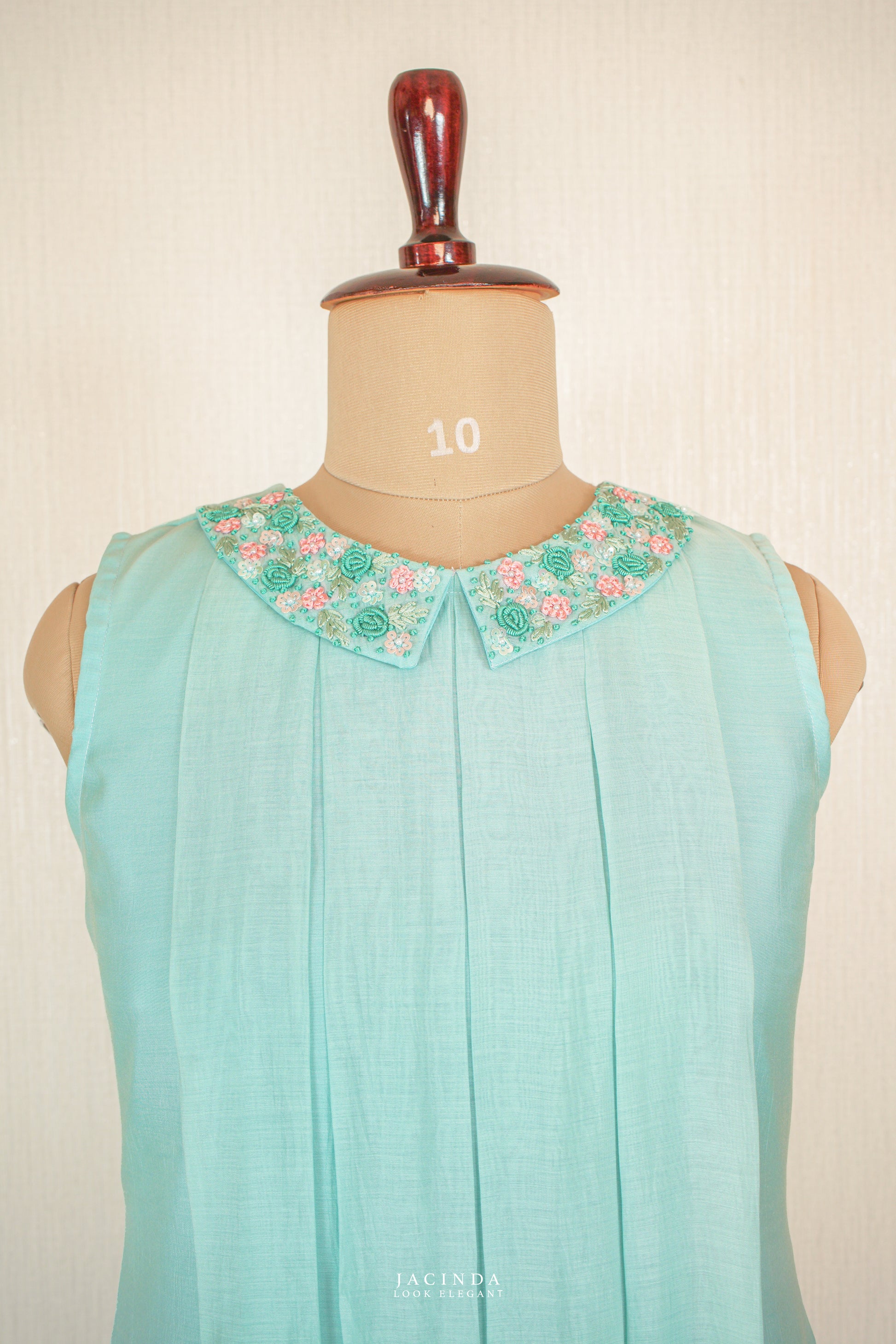 Perter pan sleeveless Dress