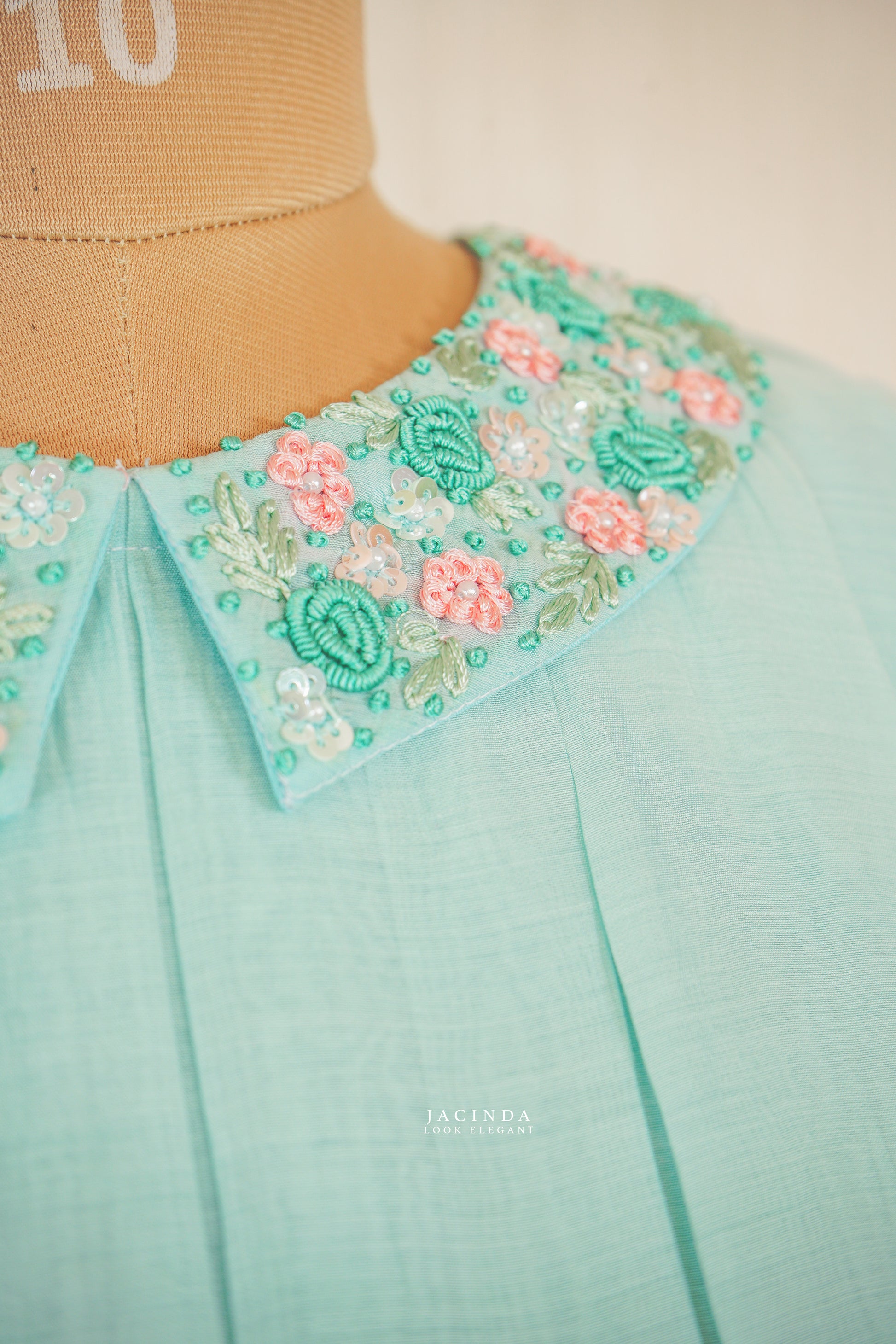 Perter pan sleeveless Dress