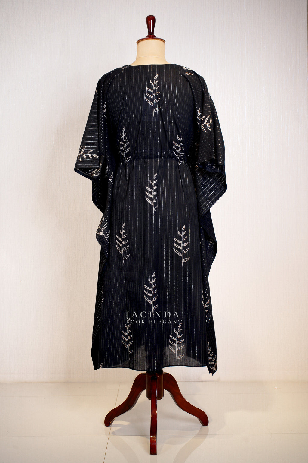Jacinda Women's V-NECK Kaftan Dress in a black and white leaf pattern, perfect for casual wear