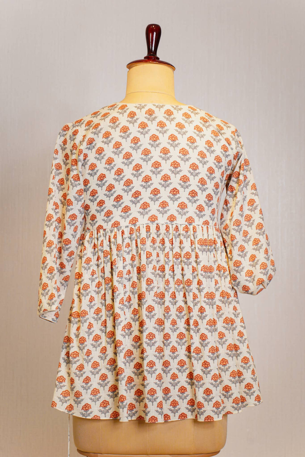 Women's ANGRAKHA Short Top in floral print with a gathered waist and three-quarter sleeves