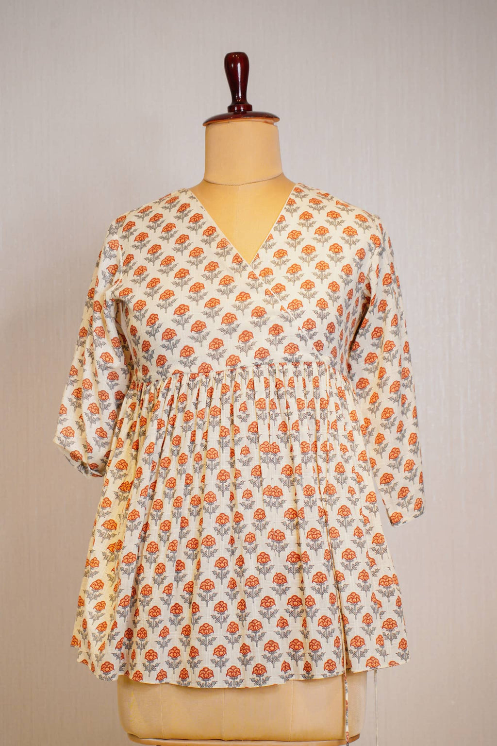 Women's ANGRAKHA Short Top with a floral print and flared design for casual wear